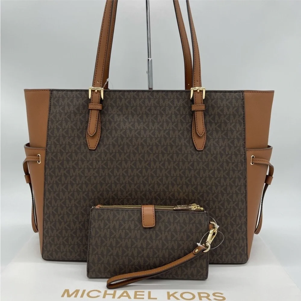 Michael Kors Large Gilly Travel Tote and Double Zip Wallet Wristlet Brown - Picture 5 of 15